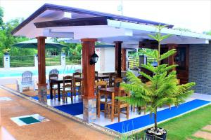 Book Your Stay At ZEN Rooms Greenfields Inn Bohol, Panglao, Philippines Great Deals! 004
